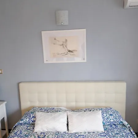 Blue Sky House 3*
